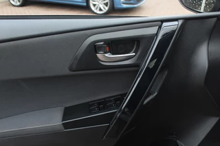 Toyota Auris Toyota Auris Touring Sports 1.8 Hybrid Dynamic / Camera / Navigatie / Keyless / 16'' / DAB / Cruise Control / Getint glas - afbeelding nr 28