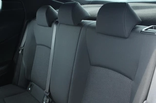 Toyota C-HR Toyota C-HR 1.8 Hybrid Dynamic Keyless entry | Camera | Cruise control - afbeelding nr 30
