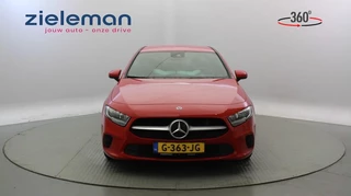 Mercedes-Benz A-Klasse Mercedes-Benz A-Klasse 180 Business Solution Automaat - Camera, Digital Cockpit, Leer - afbeelding nr 10