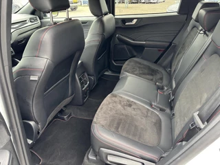 Ford Kuga Ford Kuga 2.5 PHEV ST-Line X 225pk | Black Pack | Adaptive cruise control | Winter Pack | BTW verrekenbaar | 20 inch velgen |  Rode Remklauwen | Zwart dak + Spiegels - afbeelding nr 8