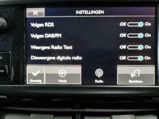Peugeot 2008 Peugeot 2008 1.2 PureTech Blue Lion / Pano / Trekhaak met afn. kogel - afbeelding nr 44