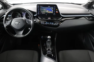 Toyota C-HR Toyota C-HR 2.0 Hybrid First Edition | 184pk | Stoelverwarming | Carplay | Adaptive cruise | Trekhaak | Camera | Navigatie | Full LED - afbeelding nr 9