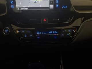 Toyota C-HR Toyota C-HR 1.8 Hybrid Executive Diamond|Fabrieksgarantie t/m 2026 | Stitch Leder | Navigatie | Camera |ACC|Lane Assist| - afbeelding nr 17