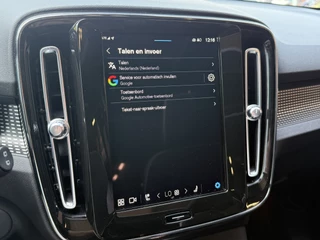 Volvo XC40 Volvo XC40 Recharge P8 AWD R-Design | Panoramadak | Trekhaak | Stoel/stuurverwarming - afbeelding nr 23