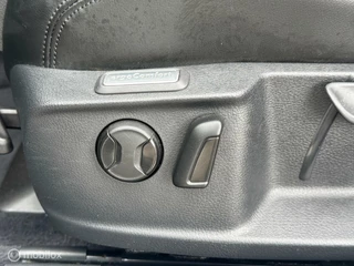 Volkswagen Passat Volkswagen Passat Variant 1.4 TSI GTE DSG LEDER/PANO/AIRCO - afbeelding nr 17