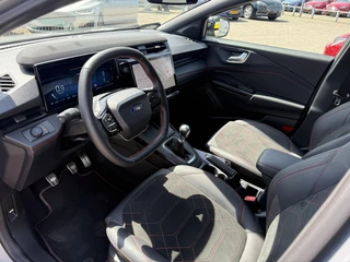 Ford Puma Ford Puma 1.0 EcoBoost Hybrid ST-Line X 125pk | Afneembare trekhaak |  Adaptive cruise control | 360graden camera | Winter Pack  | Dodehoekdetectie | Half Leder | Bang&Olufsen audio - afbeelding nr 30