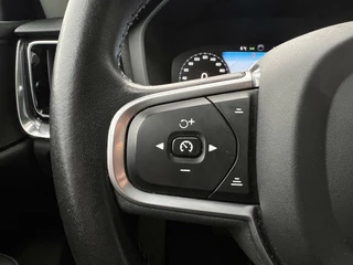 Volvo V60 Volvo V60 2.0 T6 Twin Engine AWD Momentum Pro | Stoelverwarming | Cruise Control | Achteruitrijcamera | Apple Carplay | Navi | Botspreventie | - afbeelding nr 8