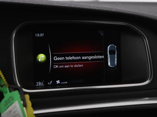 Volvo V40 Volvo V40 2.0 T2 Nordic+ | Stoelverwarming | Trekhaak |  Standkachel | Navigatie | Full LED | Verwarmde voorruit | Bluetooth | Climate control - afbeelding nr 24