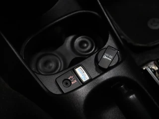 Fiat 500C Fiat 500C 0.9 TwinAir Turbo 500S [DIGITAL DASHBOARD, AIRCO, HALF LEDER, PDC ACHTER, RADIO, CD-SPELER, INTERSCOPE SOUND, NIEUWSTAAT] - afbeelding nr 17