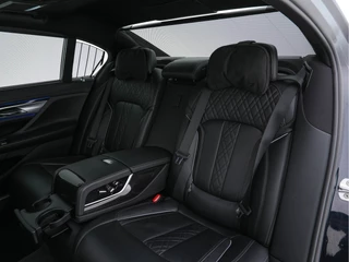 BMW 7 Serie Aut. *PANO | LASER-LED | SOFT-CLOSE | SURROUND-VIEW | HARMAN/KARDON-SURROUND | MASSAGE | MEMORY-PACK | NAVI-FULLMAP | KEYLESS | ADAPTIVE-CRUISE | HUD | ECC | PDC | COMFORT-SEATS | 20