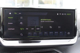Peugeot 2008 Peugeot 2008 1.2 130PK AUTOMAAT GT PACK | NAVIGATIE | FULL LED KOPLAMPEN | DRAADLOZE APPLE CARPLAY/ANDROID AUTO | ADAPTIVE CRUISE CONTROL | CAMERA VOOR + ACHTER | CLIMATE CONTROL | LICHTMETALEN VELGEN 17