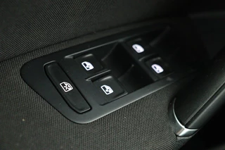 Volkswagen Golf Volkswagen Golf 1.0 TSI Comfortline | Trekhaak | Stoelverwarming |  Massage | Climate control | PDC | Cruise control - afbeelding nr 23