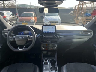 Ford Kuga Ford Kuga 2.5 PHEV ST-Line X 225PK Adaptieve Cruise Winterpack B&O Blind-Spot Navi Climate Privacy Glass Keyless Full-LED *1500KG Trekgewicht* - afbeelding nr 4