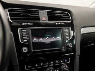 Volkswagen Golf Automaat (APPLE CARPLAY, NAVIGATIE, CLIMATE, STOELVERWARMING, GETINT GLAS, SPORTSTOELEN, CRUISE, PARKEERSENSOREN, LM VELGEN, NIEUWSTAAT) - afbeelding nr 25
