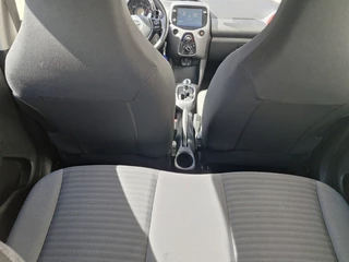 Toyota Aygo Toyota Aygo 1.0 VVT-i x-play Automaat | Apple Carplay | Andoid Auto | Achter - afbeelding nr 9