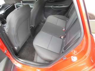 Hyundai i20 Hyundai i20 1.0 T-GDI Comfort Prachtige auto Staat in Hardenberg - afbeelding nr 9