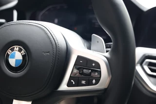 BMW 3 Serie BMW 3 Serie 318i M-Sport Automaat NAP/Schuifdak/19inch/Cam/Sfeerverl - afbeelding nr 34