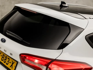 Ford Focus (APPLE CARPLAY, GROOT NAVI, ZWART DAK, GETINT GLAS, LANE ASSIST, SPORTSTOELEN, CRUISE, LM VELGEN, PARKEERSENSOREN, NIEUWSTAAT) - afbeelding nr 30