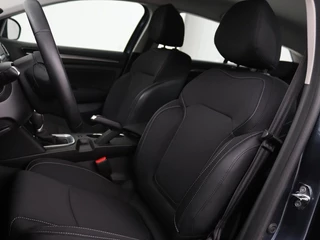 Renault Mégane Renault Mégane 1.3 TCe Business Zen | Automaat | Carplay |  Camera | Full LED | Navigatie | Cruise control | Parkeerhulp | Climate control - afbeelding nr 5
