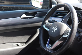 Volkswagen Passat Volkswagen Passat Variant 1.4 TSI PHEV 218pk 6-DSG GTE Business Highline | PanoramaDak | Zomer- en winterset | Carplay | - afbeelding nr 9
