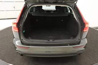 Volvo V60 Volvo V60 2.0 B3 Momentum | Leder |  Stoel & stuurverwarming | Carplay | Adaptive cruise | BLIS | Navigatie | Full LED | DAB - afbeelding nr 17