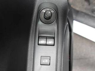 Peugeot Partner Peugeot Partner 100pk L1 Navigatie Apple Carplay Trekhaak Parkeersensoren Camera  Cruise control - afbeelding nr 11