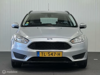 Ford Focus Ford Focus Wagon 1.5 TDCI Edition [ trekhaak navigatie LM ] - afbeelding nr 4