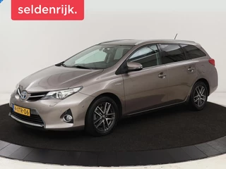 Toyota Auris Toyota Auris 1.8 Hybrid Lease | Panoramadak | Camera |  Stoelverwarming | Navigatie | Climate control | Cruise control - afbeelding nr 1