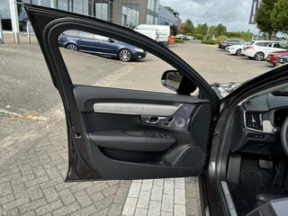 Volvo V90 Volvo V90 2.0 T8 Plug-in hybrid AWD Ultra Executive Edition | Modeljaar 2026 | Privacy Glas | Bowers & Wilkins | Luchtvering | Massagestoelen - afbeelding nr 5