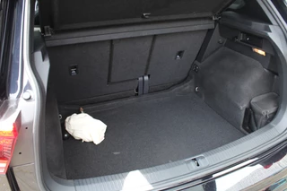 Volkswagen Tiguan Volkswagen Tiguan 1.5 TSI 150pk ACT R-Line DSG7 NL-Auto NAP Panoramadak Clima Cruise Navi Leder Keyless Dig. Cockpit El. Klep Trekhaak 1300kg - afbeelding nr 27