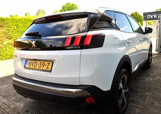 Peugeot 3008 Peugeot 3008 1.2 Allure buss. Autom Gripcontrol, navi, ind tel lader - afbeelding nr 4