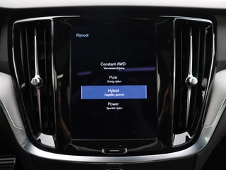 Volvo V60 Volvo V60 T8 PLUG-IN HYBRID AWD R-DESIGN SCHUIFDAK HEAD-UP DISPLAY HARMAN - afbeelding nr 30