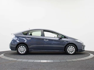 Toyota Prius Toyota Prius 1.8 Plug-in Executive Business | Leder | Navigatie | Camera - afbeelding nr 12
