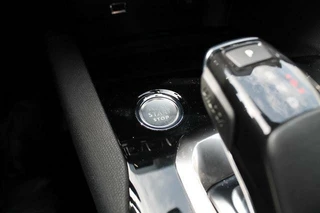 Peugeot 3008 Peugeot 3008 1.2 PureTech Allure | Automaat | Clima | Camera | Cruise - afbeelding nr 18