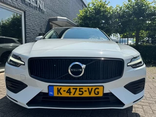 Volvo V60 Volvo V60 2.0 B3 Autom. Advantage + Camera + Nav + D -glas + 18 inch Lmv - 2021 - afbeelding nr 2