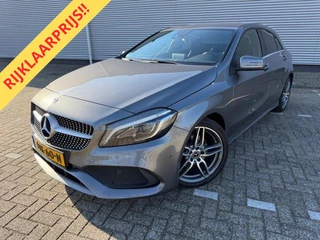 Mercedes-Benz A-Klasse 180 Ambition AMG-Line ,Navigatie,Carplay/Andriod, Xenon/Led, Lm velgen, afn.Trekhaak,
