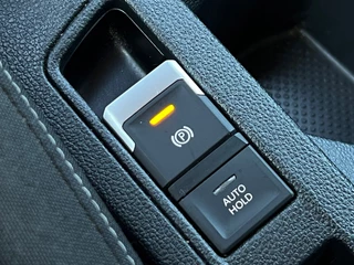 Volkswagen T-Roc Volkswagen T-Roc 1.0 TSI Style | Adeptive Cruise Control | Trekhaak | Navigatie | Parkeersensoren | Apple CarPlay/Android Auto - afbeelding nr 32