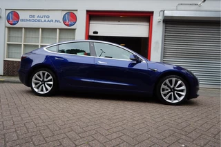Tesla Model 3 Tesla Model 3 Long Range AWD 75 kWh Dual Motor | Nederlandse BTW auto | 351 pk | Panorama | Auto Pilot | Leer | Electrische stoelen met memory en verwarming | 19inch sportvelgen - afbeelding nr 12
