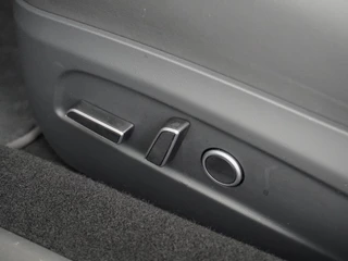 Tesla Model 3 Tesla Model 3 Long Range AWD 78 kWh AUTOPILOT | LEDER | RIJKLAAR INCL. TESLA GARANTIE T/M 12-2027 | ORIG. NL. NAP KM. - afbeelding nr 19