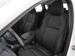 Mazda CX-30 Mazda CX-30 2.0 e-SkyActiv-G M Hybrid Comfort *FULL-LED | NAVI-FULLMAP | CAMERA | DAB | COMFORT-SEATS | ECC | PDC | HEATED-SEATS | CRUISE | LANE-ASSIST | TOWBAR | CARPLAY | BLINDSPOT | 16''ALU* - afbeelding nr 22