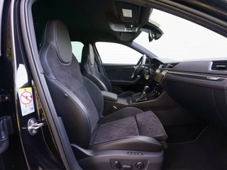 Škoda Superb Skoda Superb Combi 1.4 TSI iV 218pk Sportline Business | 360 Camera | Sportstoelen | 19 inch LMV - afbeelding nr 29