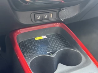 Toyota Aygo Navigatie, Voorstoelen verwarmd, camera , All-in Rijklaarprijs - afbeelding nr 27