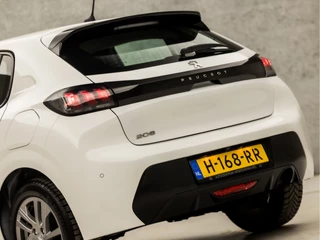 Peugeot 208 Peugeot 208 1.2 PureTech Sport (APPLE CARPLAY, NAVIGATIE, 360 CAMERA, PARKEERSENSOREN, LM VELGEN, SPORTSTOELEN, CRUISE, LANE ASSIST, NIEUWE APK, NIEUWSTAAT) - afbeelding nr 11