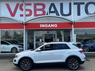 Volkswagen T-Roc Volkswagen T-Roc 1.5 TSI ACT. 150PK SPORT NAVI PANO-DAK TREKHAAK CAMERA DIGITALE- - afbeelding nr 2