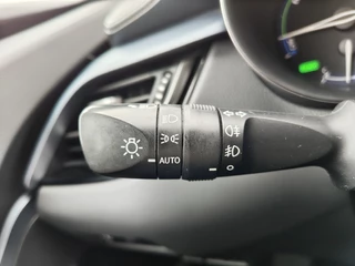 Toyota C-HR Toyota C-HR 1.8 Hybrid Style Luxury | JBL | Vol Leder | Navi | Blind Spot | - afbeelding nr 11