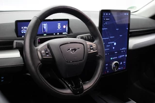 Ford Mustang Mach-E Ford Mustang Mach-E RWD 75 KWH - Carplay, Camera, Digitaal Cockpit, Leer - afbeelding nr 14