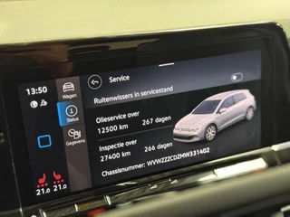 Volkswagen Golf Volkswagen Golf 1.5 eTSI R-Line Business | pano | Keyless | sfeerverlichting | camera | Trekhaak | DAB | - afbeelding nr 19
