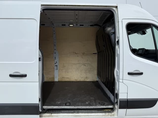Renault Master Renault Master T33 2.3 DCI 135PK L2H2 Airco Cruise Control Parkeersensoren LED - afbeelding nr 10