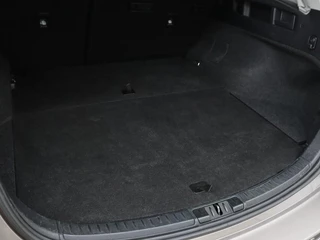 Toyota Auris Toyota Auris 1.8 Hybrid Lease | Panoramadak | Camera |  Stoelverwarming | Navigatie | Climate control | Cruise control - afbeelding nr 11