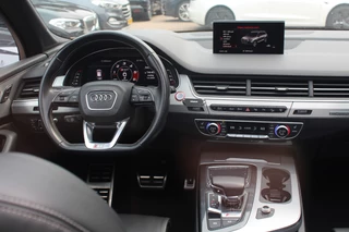 Audi SQ7 Audi SQ7 4.0 TDI quattro GRIJS KENTEKEN / Trekhaak / Panoramadak / 360Camera / Head-up / 23'' / Luchtvering / Keyless / Bose / Dodehoek / DAB / Apple CarPlay / Nachtzicht / Matrix LED / ACC / Stoelverwarming - afbeelding nr 9